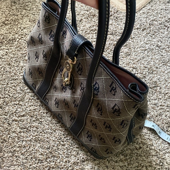 Dooney & Bourke Classic Signature Logo Shoulder Bag - Picture 11 of 16